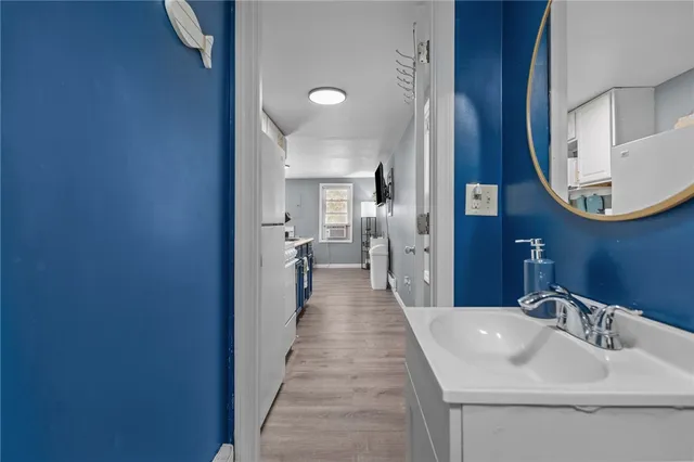 $399,900 | 31 Oakhurst Avenue, Warwick, RI 02889