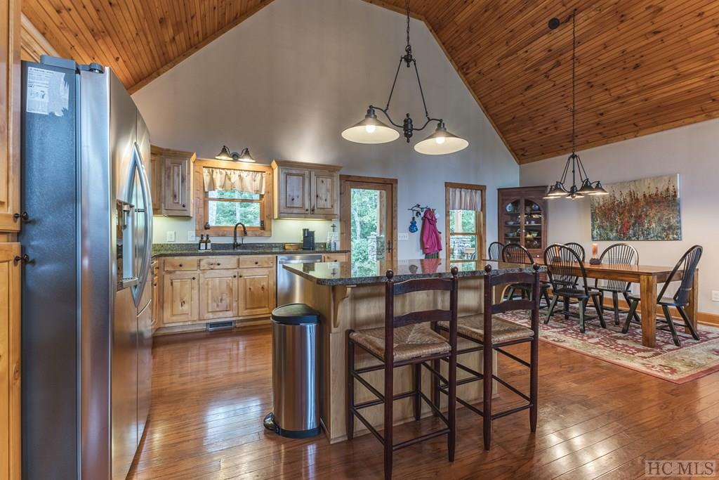 752 Found Forest Road Cashiers, NC 28717 - Photo 4 of 32 Gallery Image 4