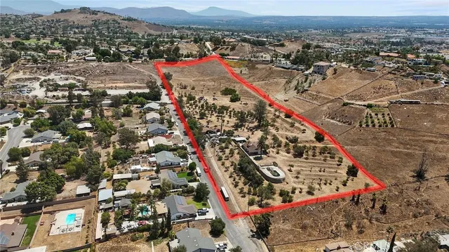 $2,745,000 | 8600 58th Street, Jurupa Valley, CA 92509