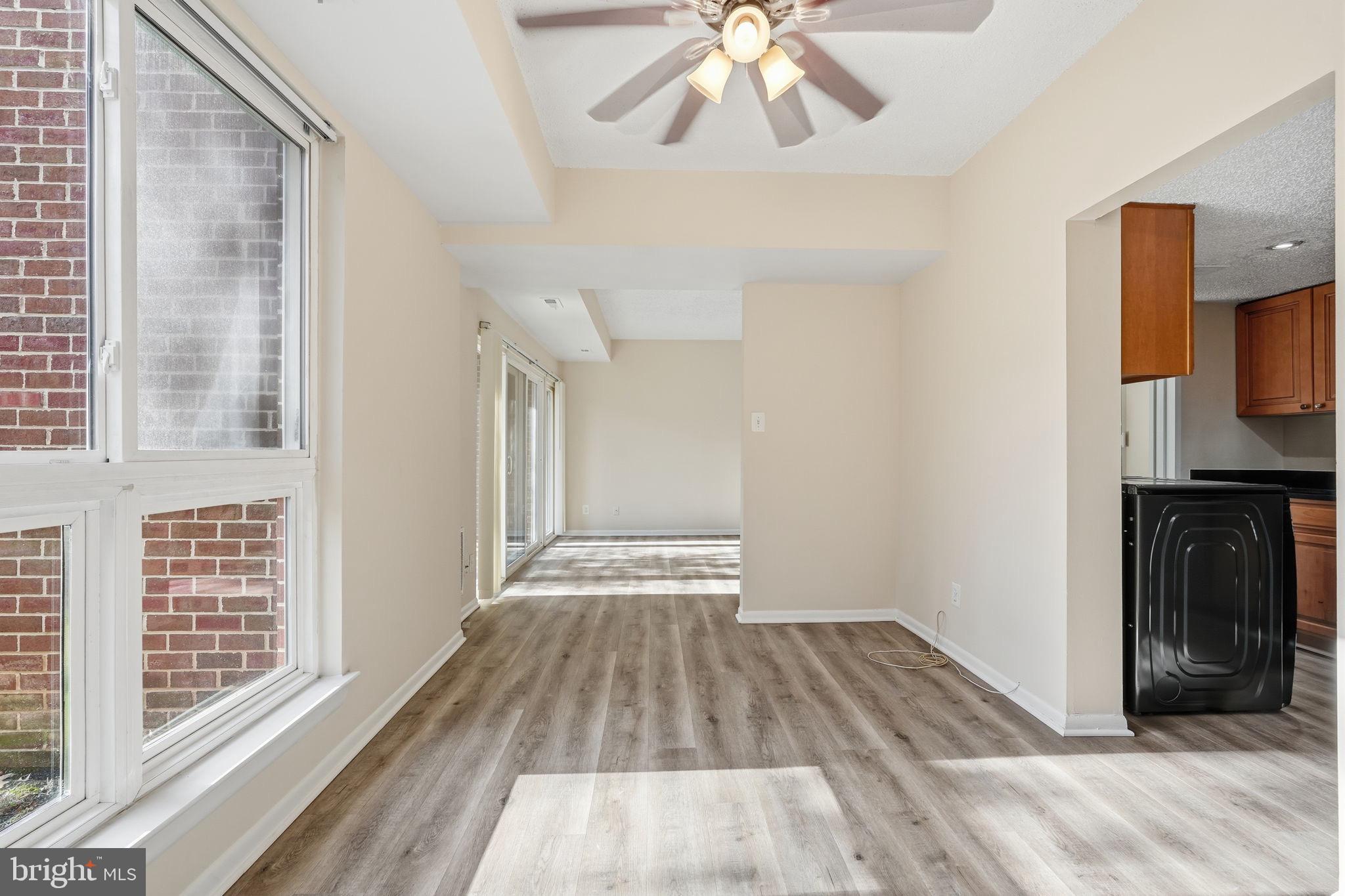 11807 Breton Court, Unit 2B Reston, VA 20191 - Photo 9 of 30 Separate dining area.
