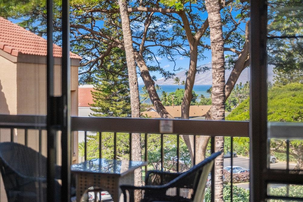 2191 South Kihei Road, Unit 2413 Kihei, HI 96753 - Photo 8 of 32 a view of a porch