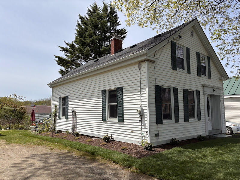 11 Church Street Winterport, ME 04496 - Photo 2 of 30
