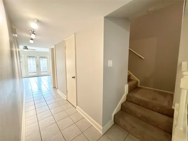 $2,500 | 806 Wax Myrtle Lane, Houston, TX 77079