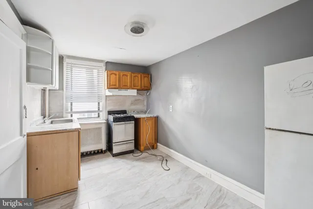 $250,000 | 235 Ashby Road, Upper Darby, PA 19082