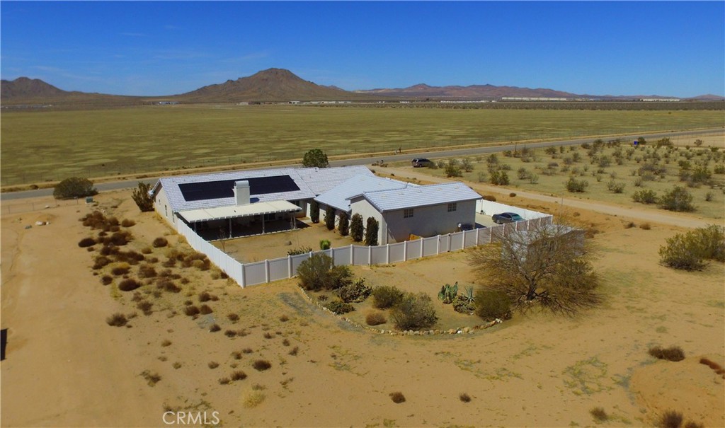 17389 Central Road Apple Valley, CA 92307 - Photo 4 of 72
