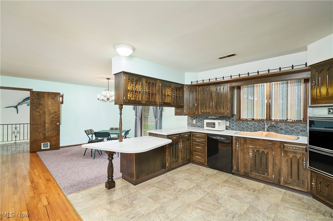 2671 Spring Valley Boulevard Mogadore, OH 44260 - Photo 8 of 23