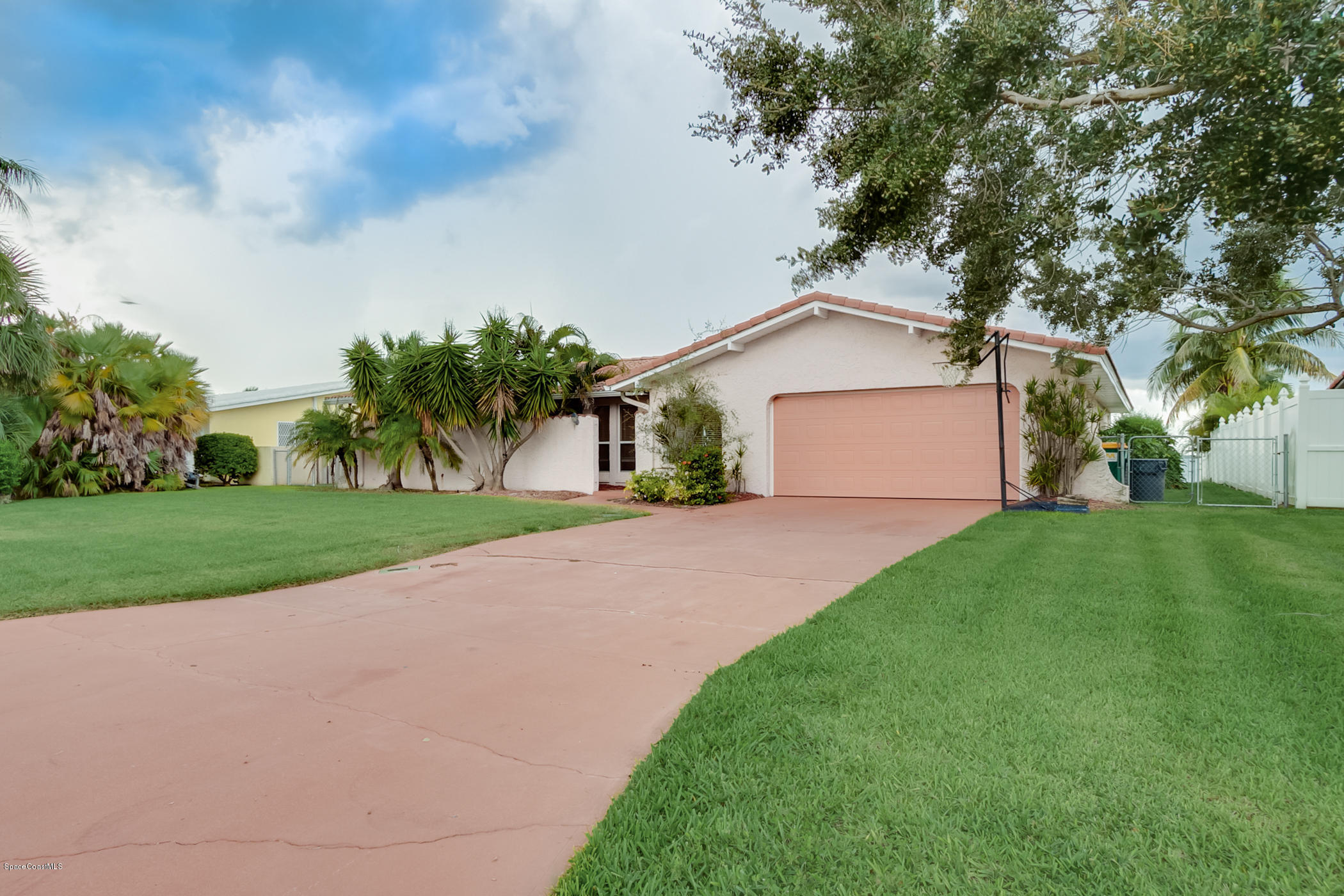 9 Country Club Road Cocoa Beach, FL 32931 - Photo 8 of 29 9 Country Club-2