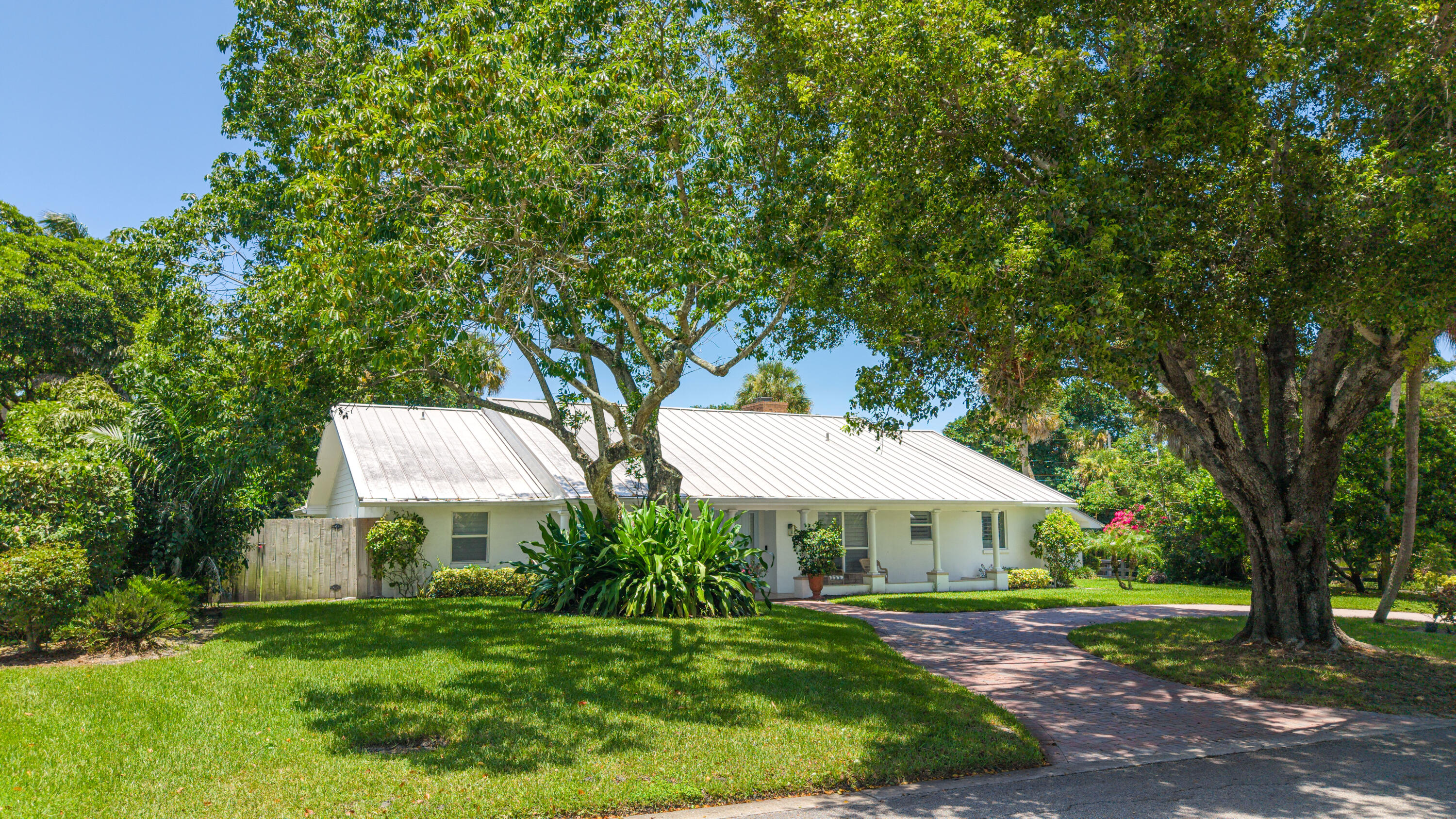 15 West High Point Road Sewall's Point, FL 34996 - Photo 1 of 61 DJI_20260629133454_0805_D