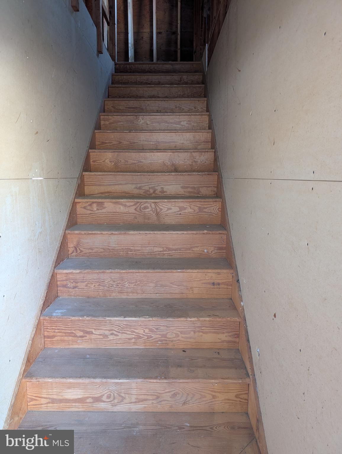 11373 Beideman Road Lincoln, DE 19960 - Photo 32 of 35 stairs detached garage