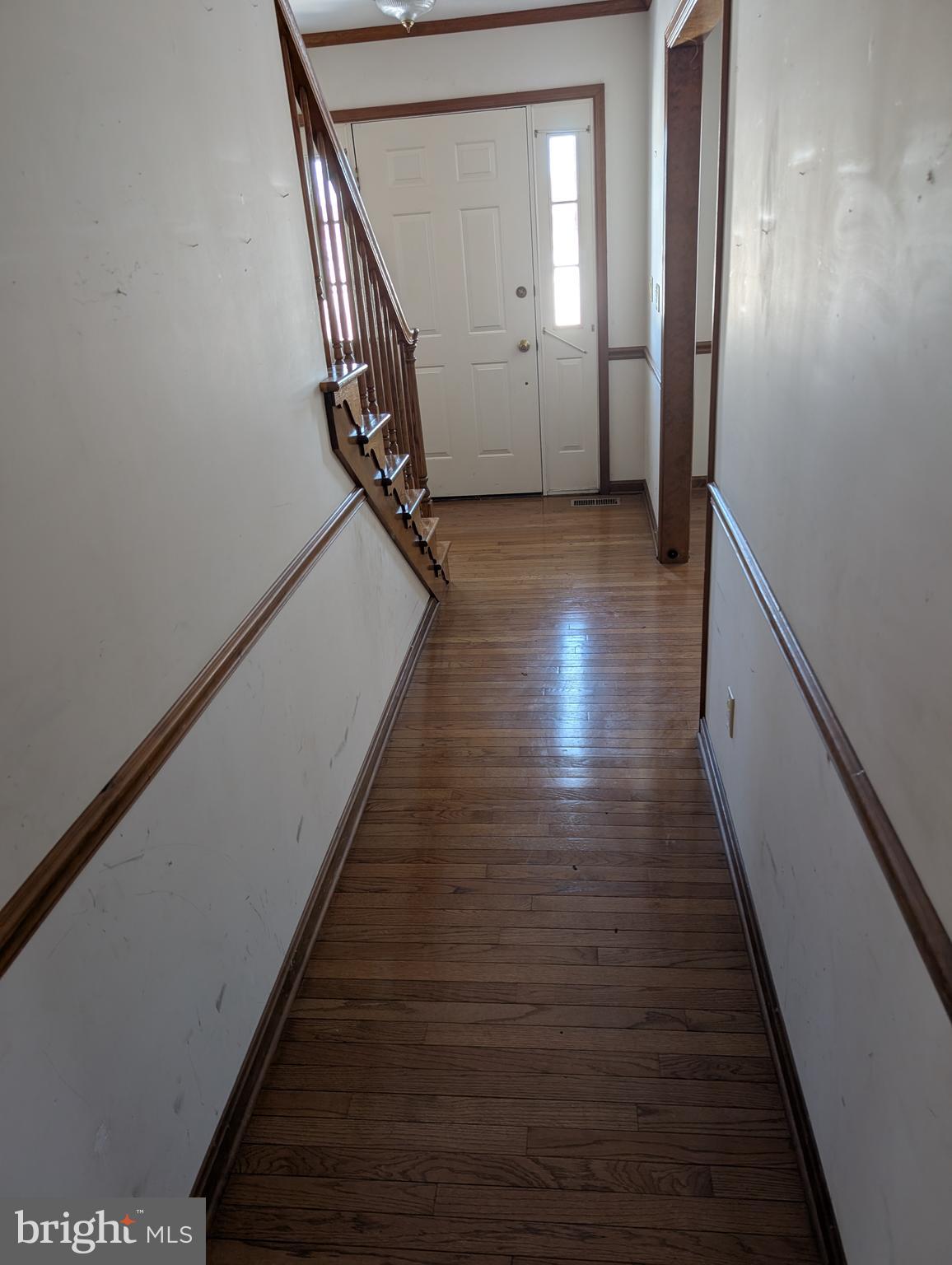 11373 Beideman Road Lincoln, DE 19960 - Photo 9 of 35 foyer