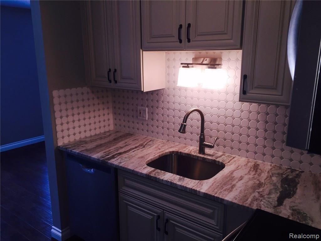 30244 Southfield Road Southfield, MI 48076 - Photo 10 of 18