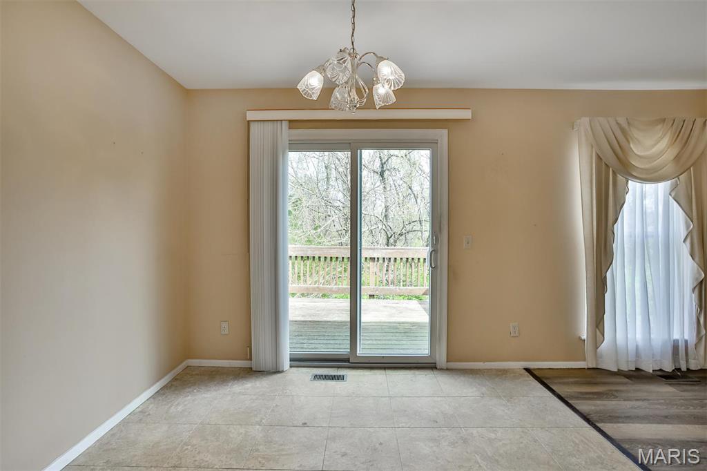 4 Mouser Drive St. Charles, MO 63304 - Photo 7 of 25