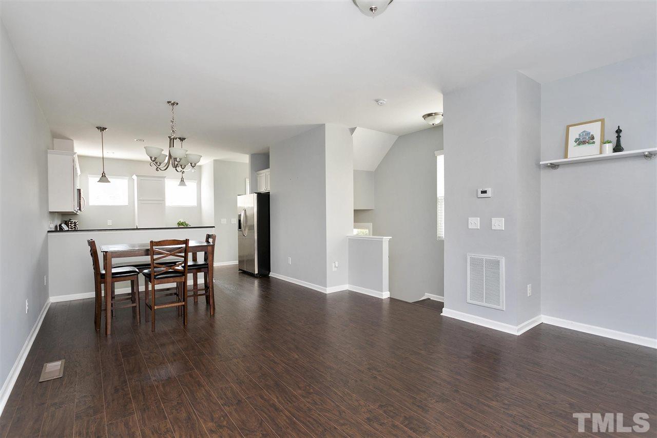 1425 Crafton Way Raleigh, NC 27607 - Photo 2 of 29