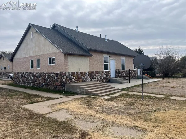 $375,000 | 127 Arkansas Avenue, Ordway, CO 81063