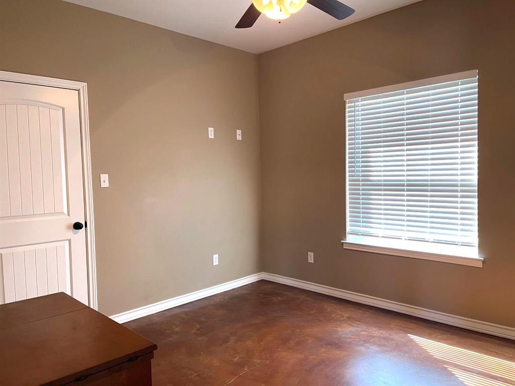 207 Northline Road Teague, TX 75860 - Photo 33 of 40 Bedroom 3, Walk In Closet