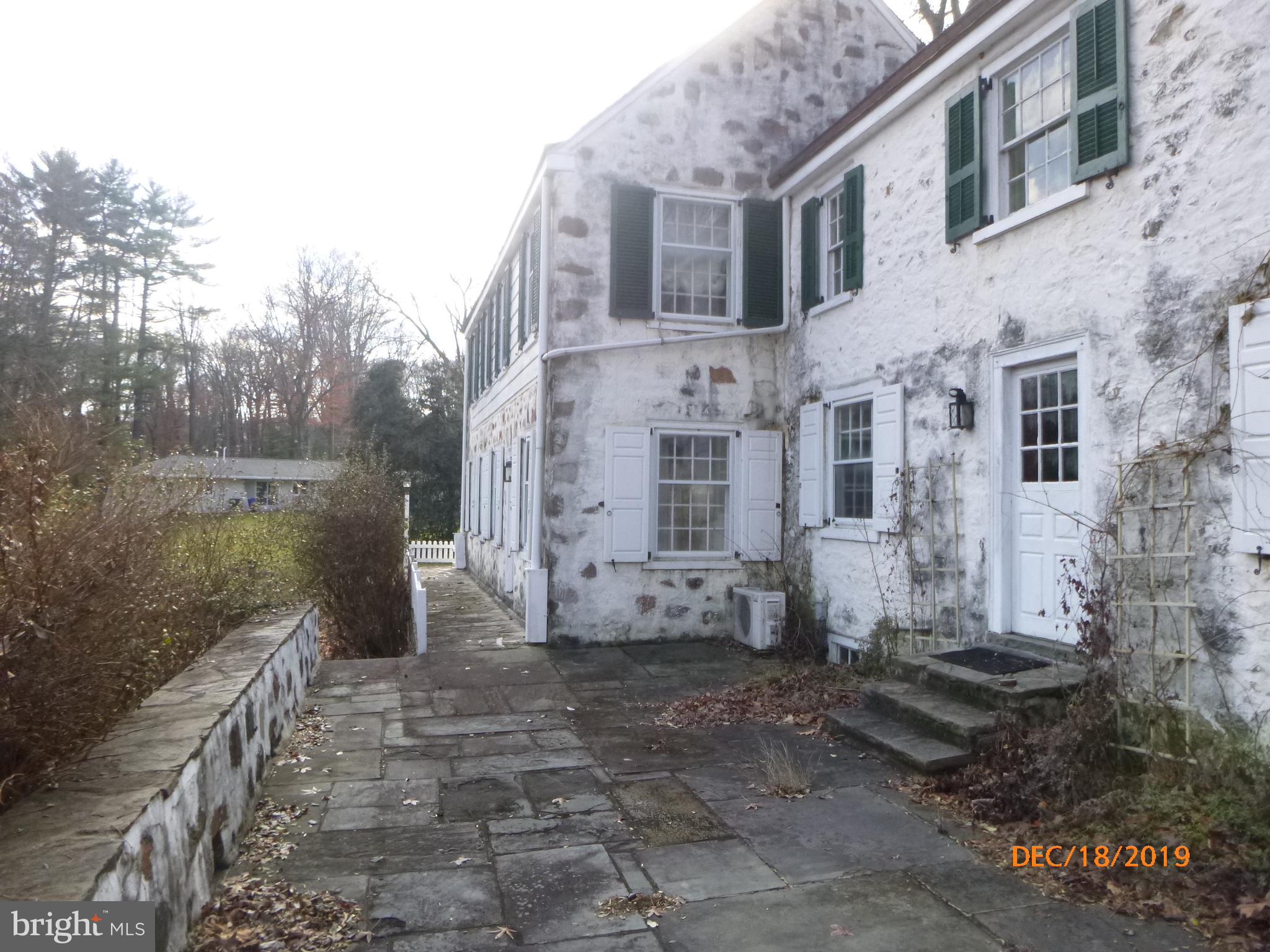 1332 Meadowbank Road Villanova, PA 19085 - Photo 4 of 67