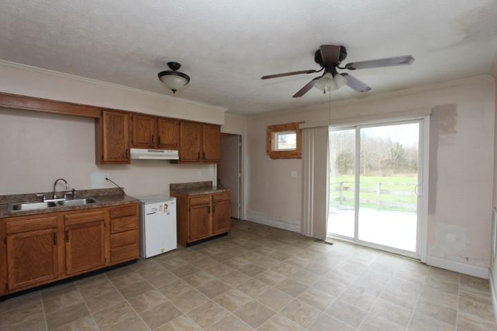 1444 Pumphouse Road Lawrenceburg, KY 40342 - Photo 6 of 13 IMG_0219 (Small)