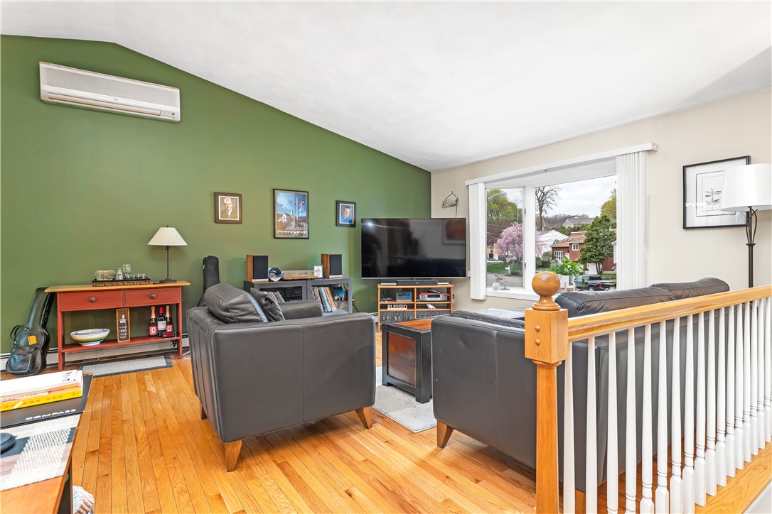 84 Lynde Street Providence, RI 02908 - Photo 12 of 34