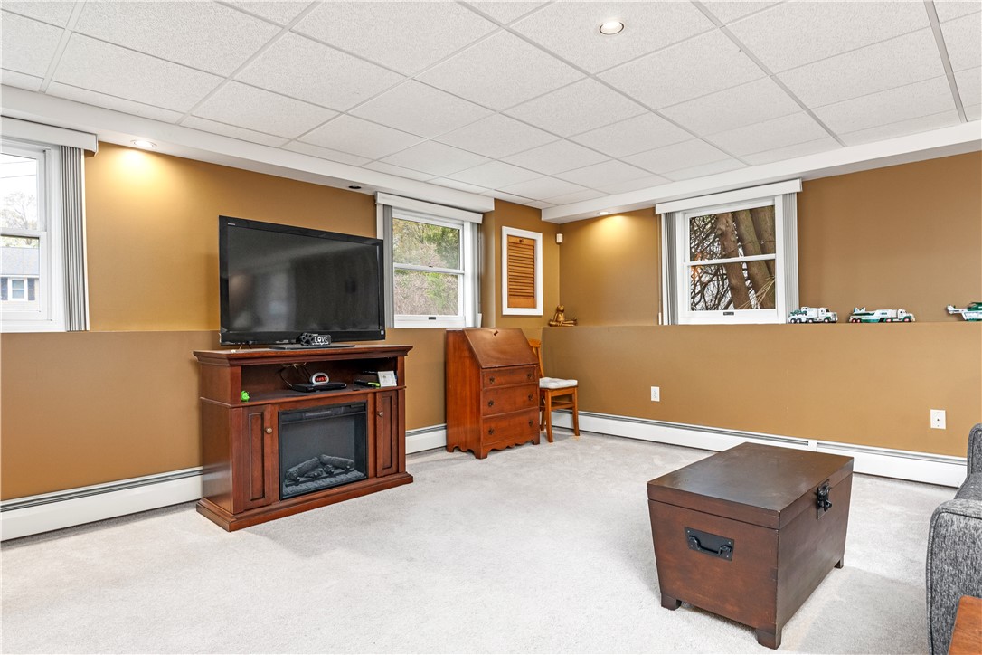 84 Lynde Street Providence, RI 02908 - Photo 22 of 34