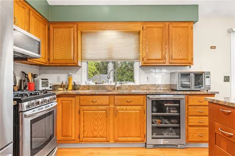 $480,000 | 84 Lynde Street, Providence, RI 02908