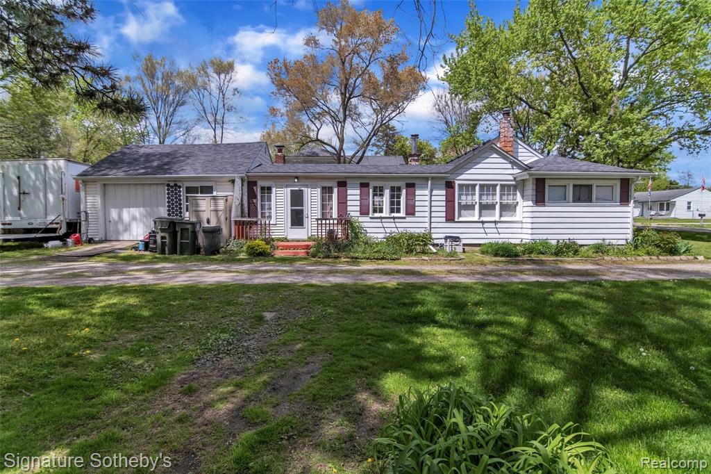2694 Hessel Avenue Rochester Hills, MI 48307 - Photo 9 of 15
