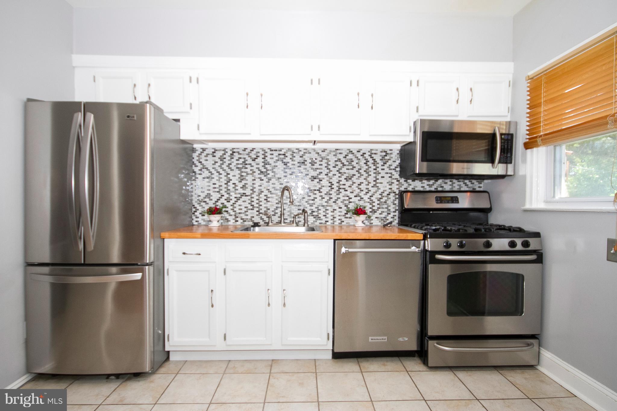 5501 Lothian Road Baltimore, MD 21212 - Photo 1 of 30 Kitchen
