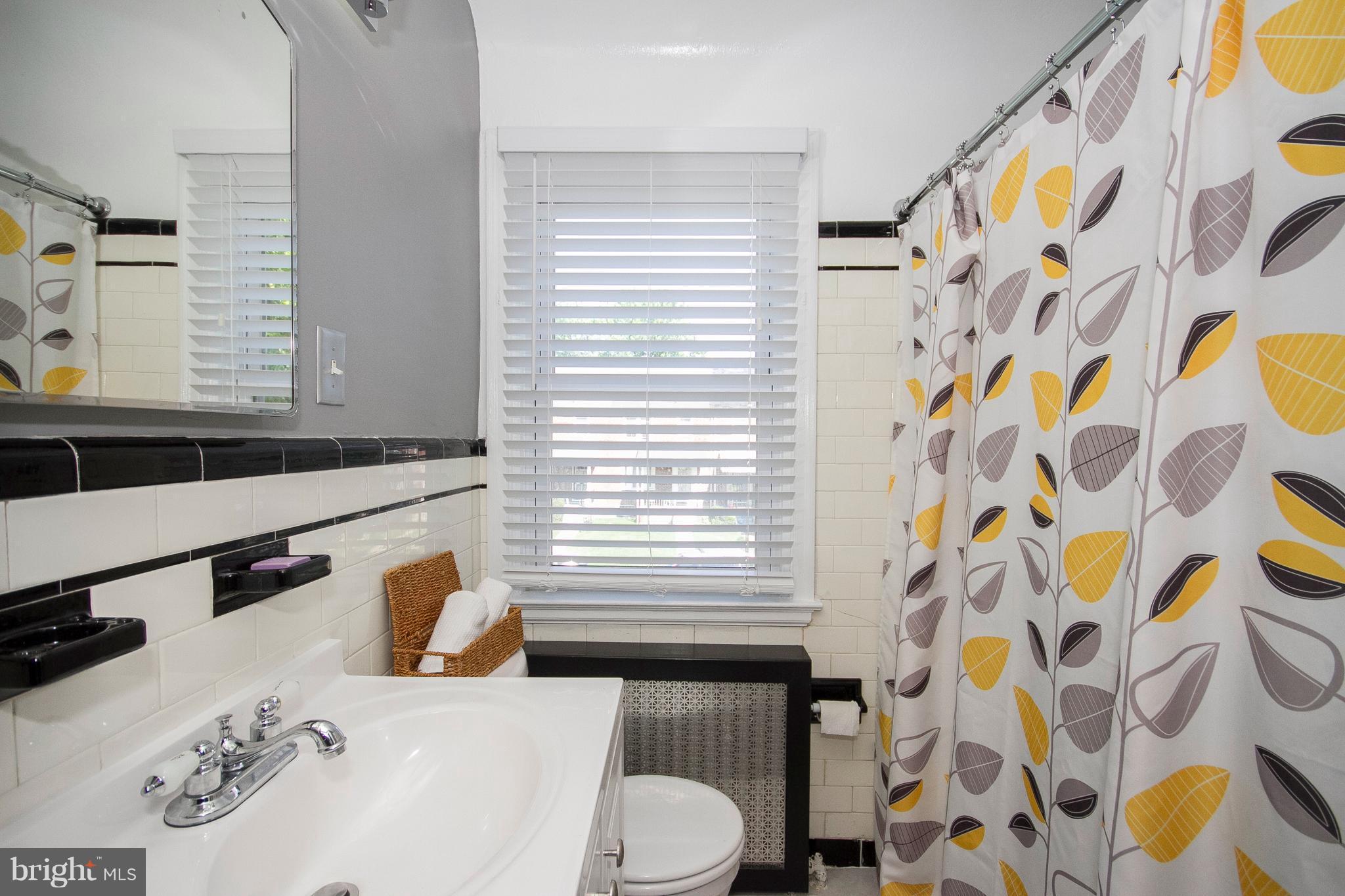 5501 Lothian Road Baltimore, MD 21212 - Photo 15 of 30 Bath