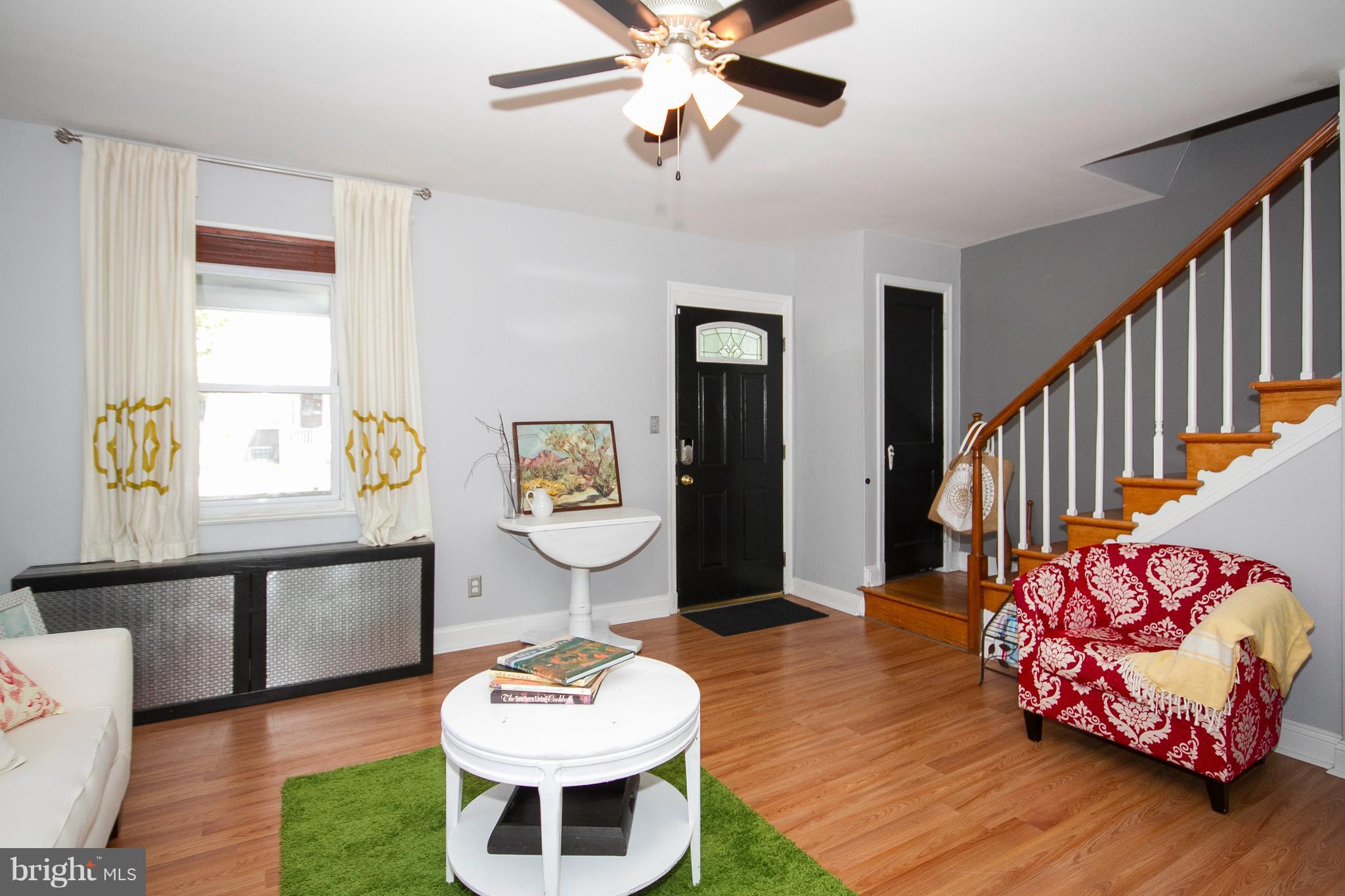 5501 Lothian Road Baltimore, MD 21212 - Photo 6 of 30 Living Room