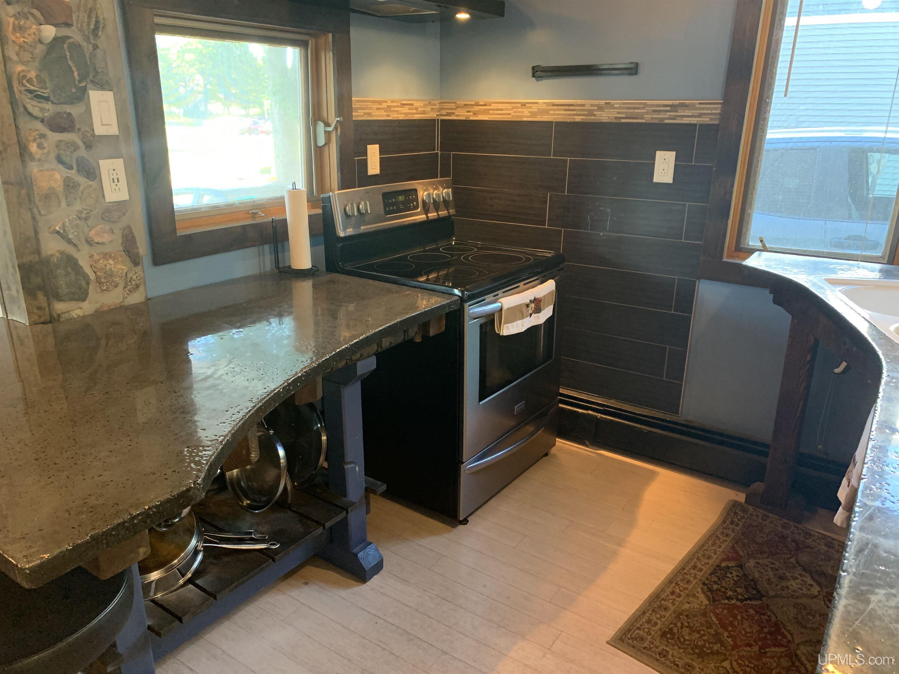513 West Spring Street Marquette, MI 49855 - Photo 15 of 40