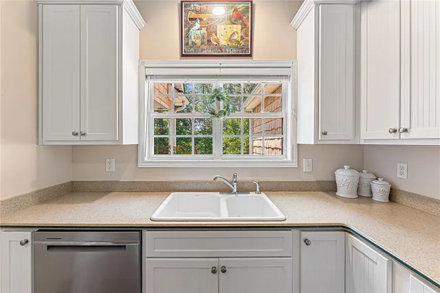 $529,900 | 621 Chickasaw Drive, Westminster, SC 29693