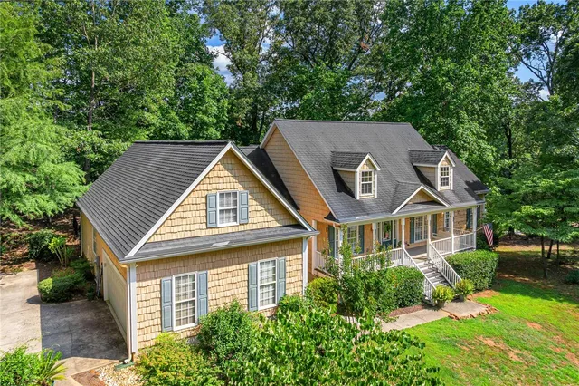 $529,900 | 621 Chickasaw Drive, Westminster, SC 29693