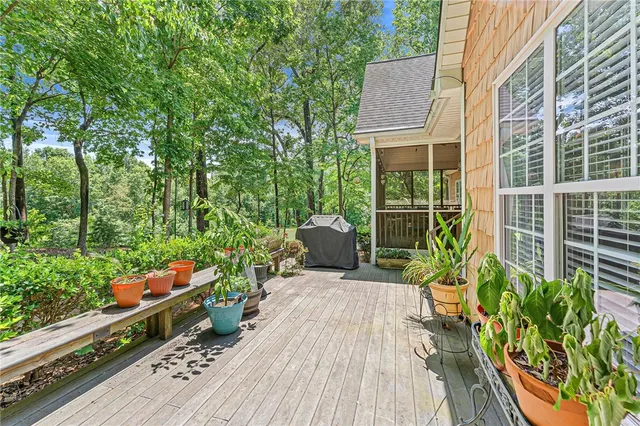 $529,900 | 621 Chickasaw Drive, Westminster, SC 29693