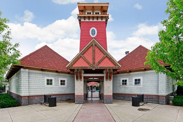 $379,000 | 10756 Falling Water Lane, Unit B, Woodbury, MN 55129