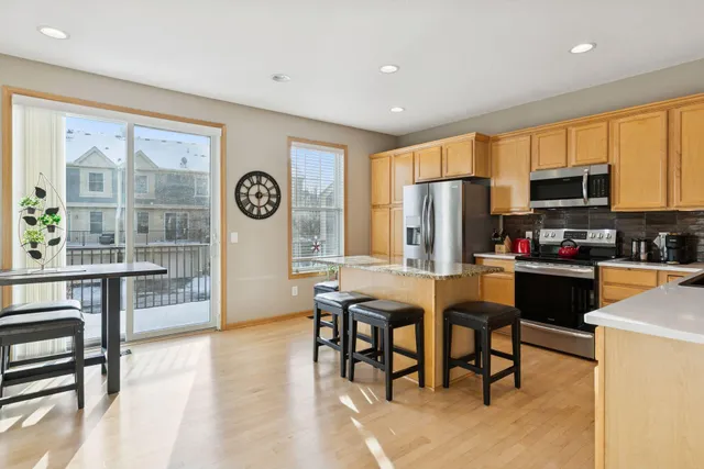 $379,000 | 10756 Falling Water Lane, Unit B, Woodbury, MN 55129