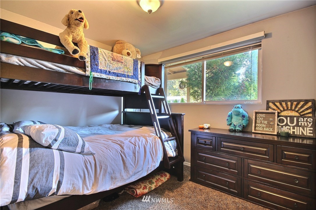 1002 Southwest 307th Street Federal Way, WA 98023 - Photo 17 of 24 Gallery Image 17