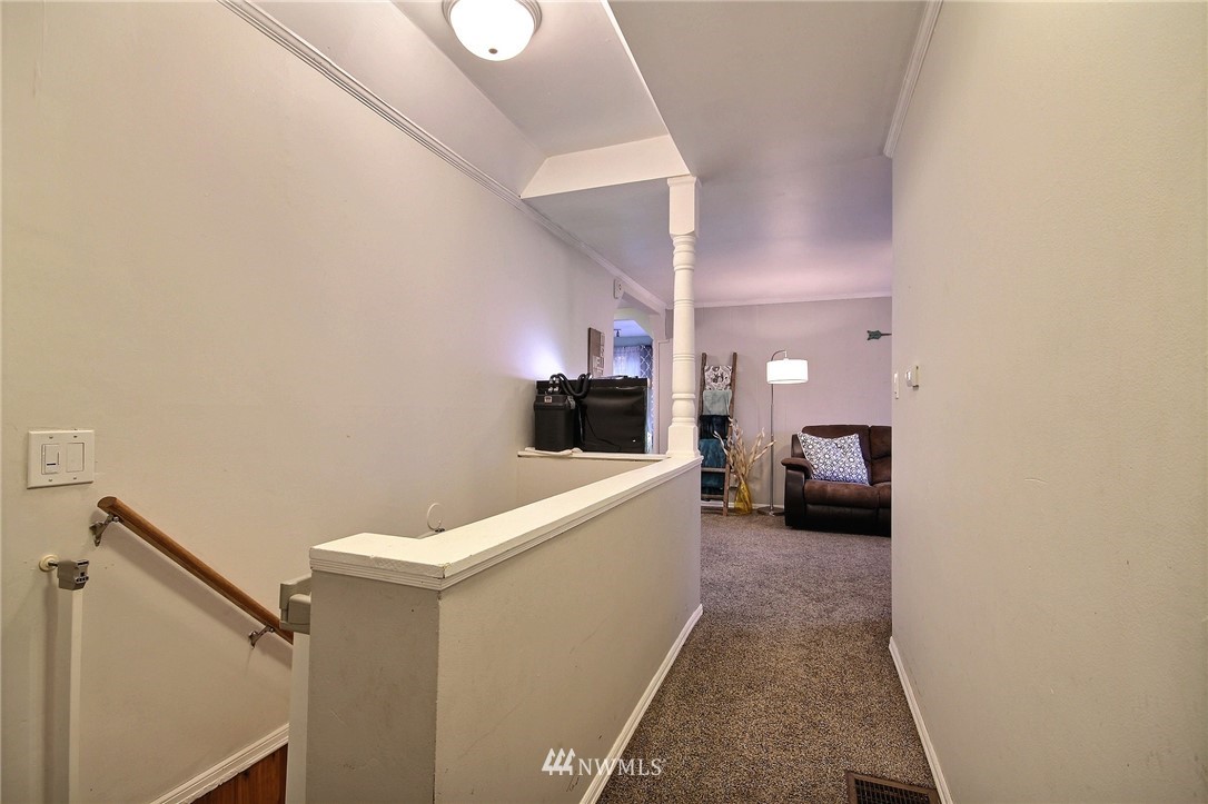 1002 Southwest 307th Street Federal Way, WA 98023 - Photo 21 of 24 Gallery Image 21