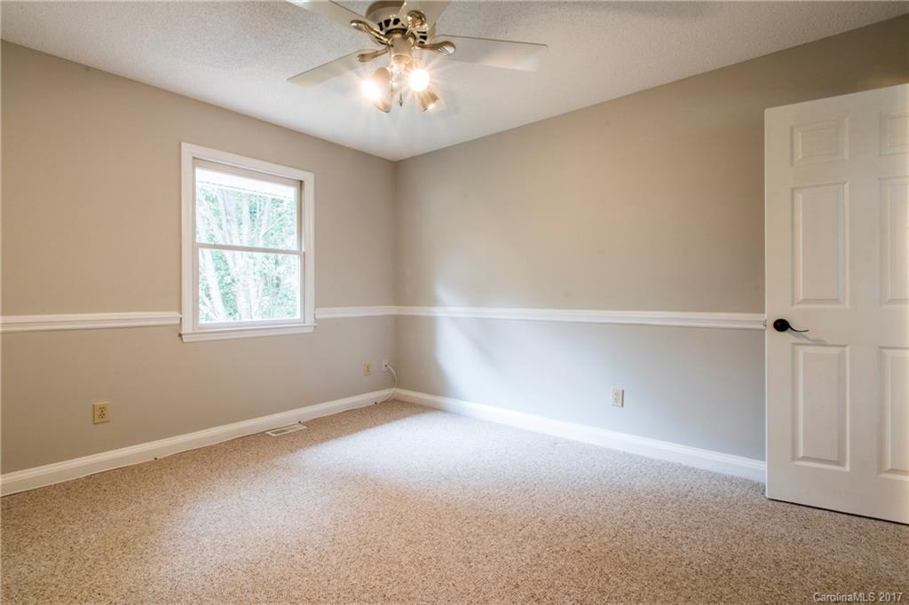 145 Surfside Road Mooresville, NC 28117 - Photo 20 of 24 Gallery Image 20