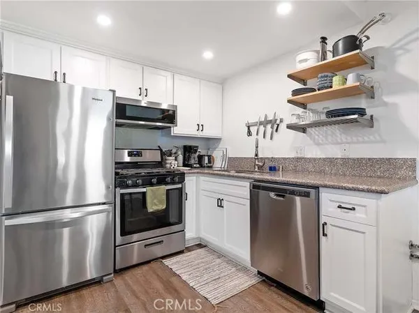 $2,650 | 14405 Cerise Avenue, Unit 29, Hawthorne, CA 90250
