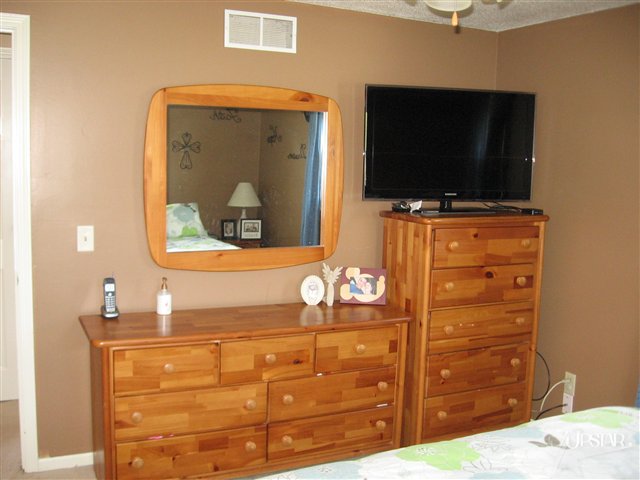 8120 Roxboro Court Fort Wayne, IN 46815 - Photo 13 of 28 Gallery Image 13