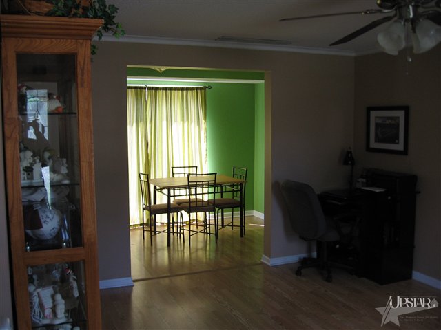 8120 Roxboro Court Fort Wayne, IN 46815 - Photo 4 of 28 Gallery Image 4