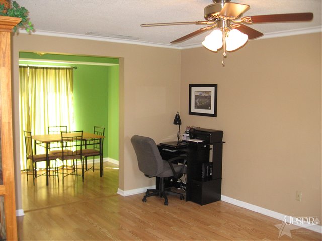 8120 Roxboro Court Fort Wayne, IN 46815 - Photo 5 of 28 Gallery Image 5