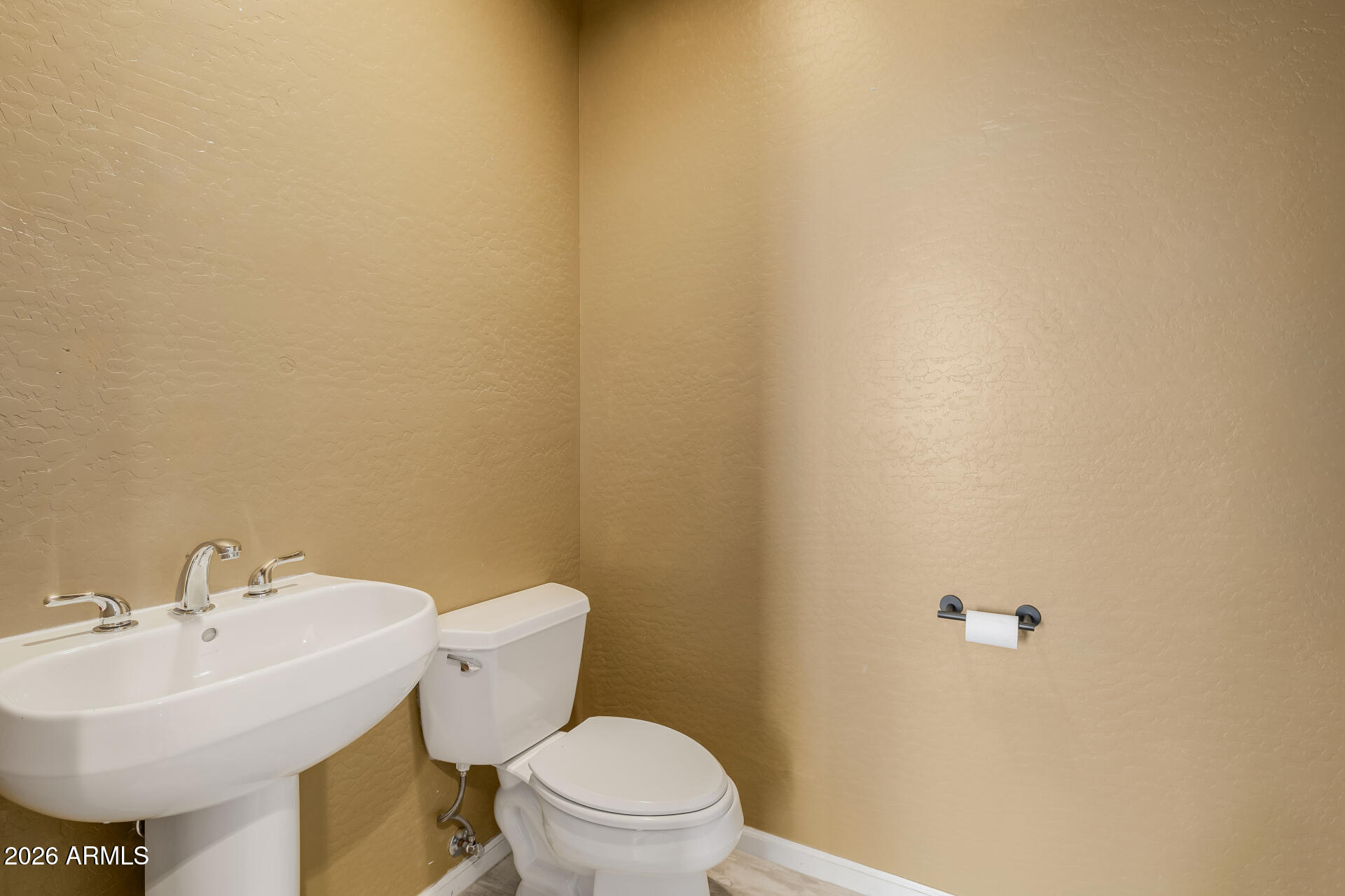 1916 East Primrose Path Phoenix, AZ 85086 - Photo 31 of 56 23 Primrose