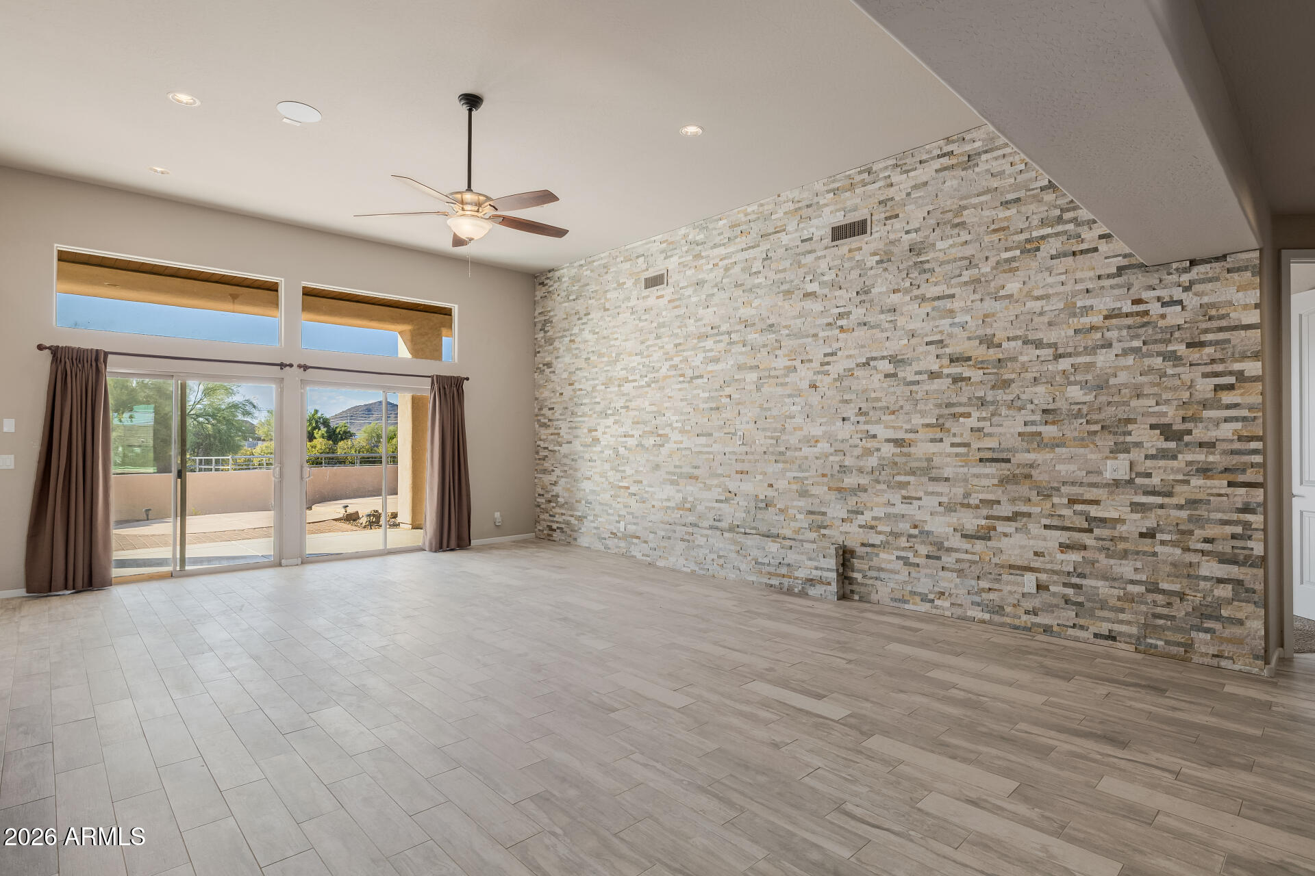 1916 East Primrose Path Phoenix, AZ 85086 - Photo 8 of 56 13 Primrose