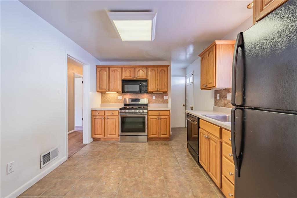 1913 Beulah Road Pittsburgh, PA 15235 - Photo 7 of 25 Gallery Image 7