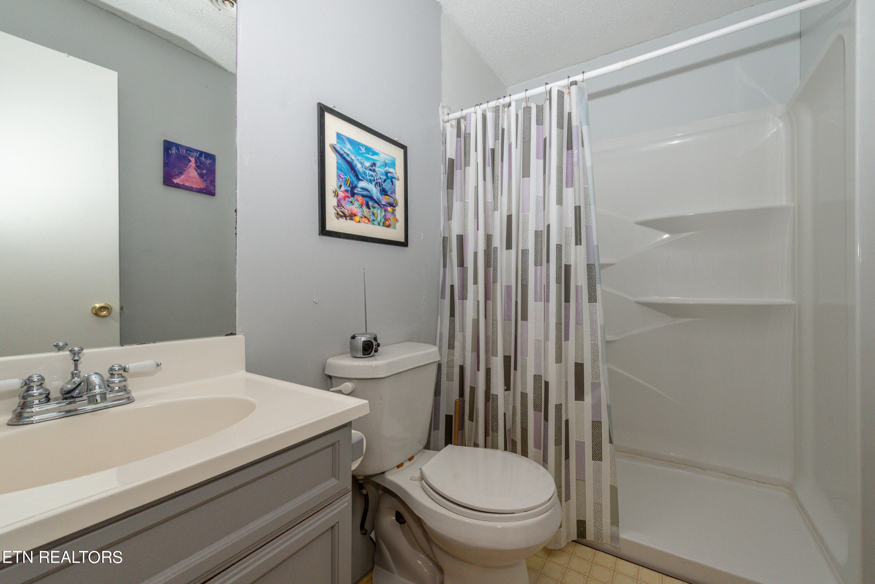 158 Badgett Street Alcoa, TN 37701 - Photo 8 of 22 DSC_3415