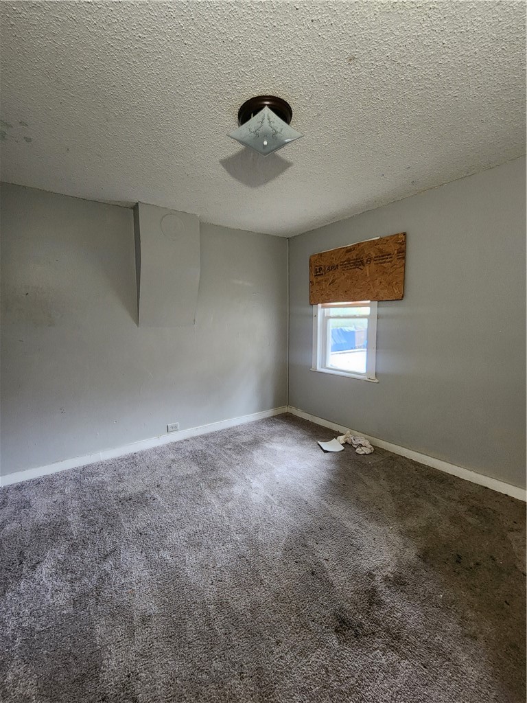 2 Hollister Street Rochester, NY 14605 - Photo 18 of 22