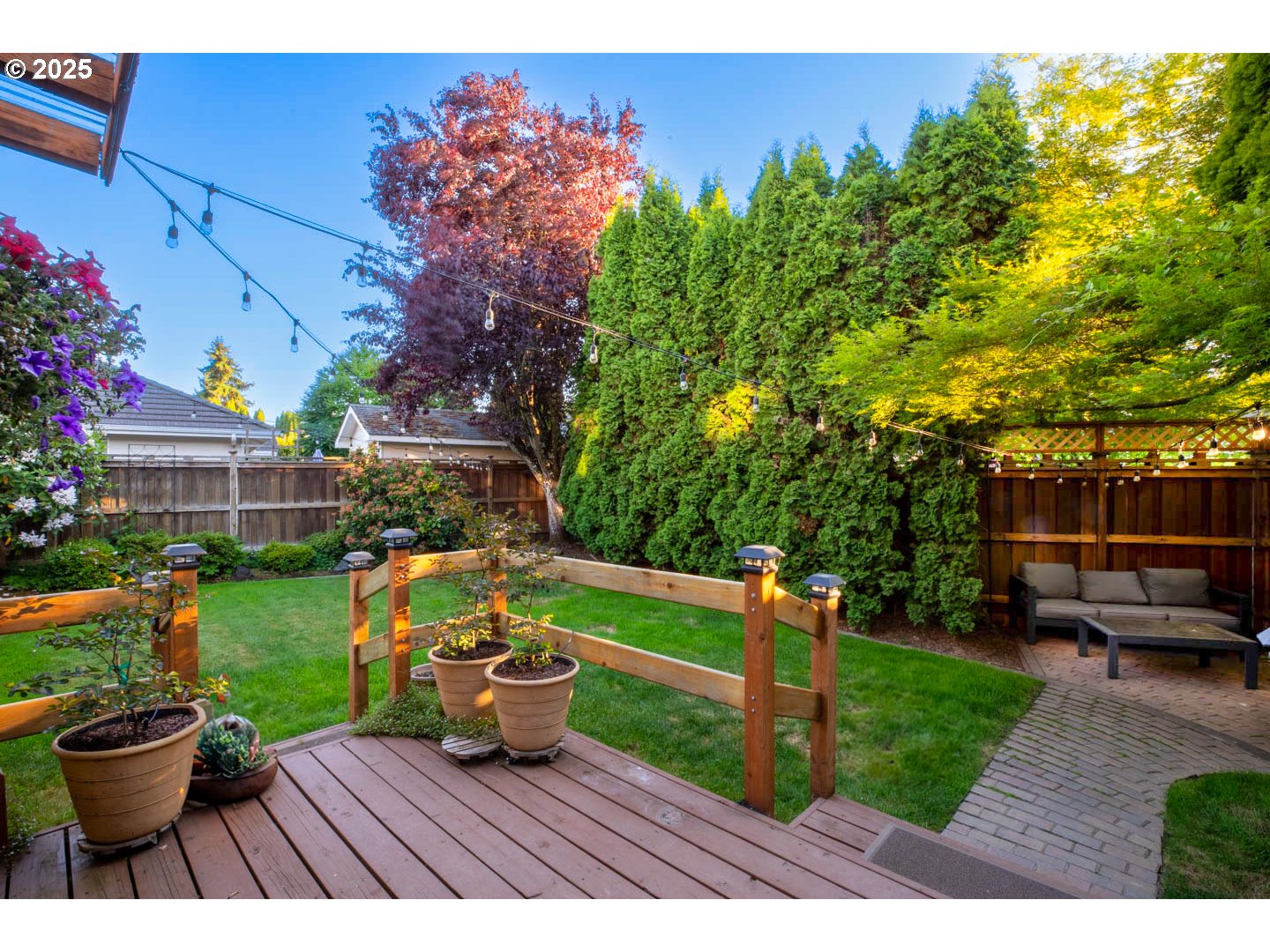 3152 Wolf Meadows Lane Eugene, OR 97408 - Photo 24 of 27 a view of a backyard with sitting area