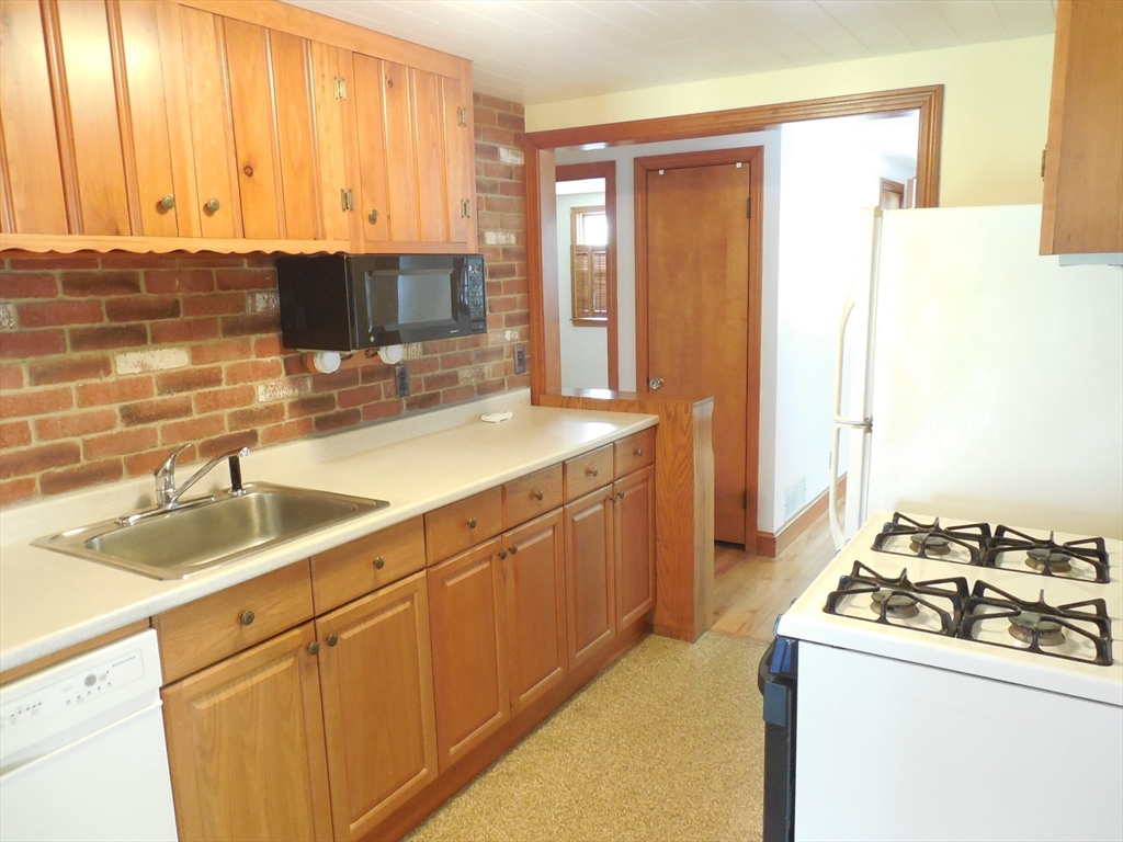 1701 Trapelo Road, Unit 1 Waltham, MA 02451 - Photo 6 of 18