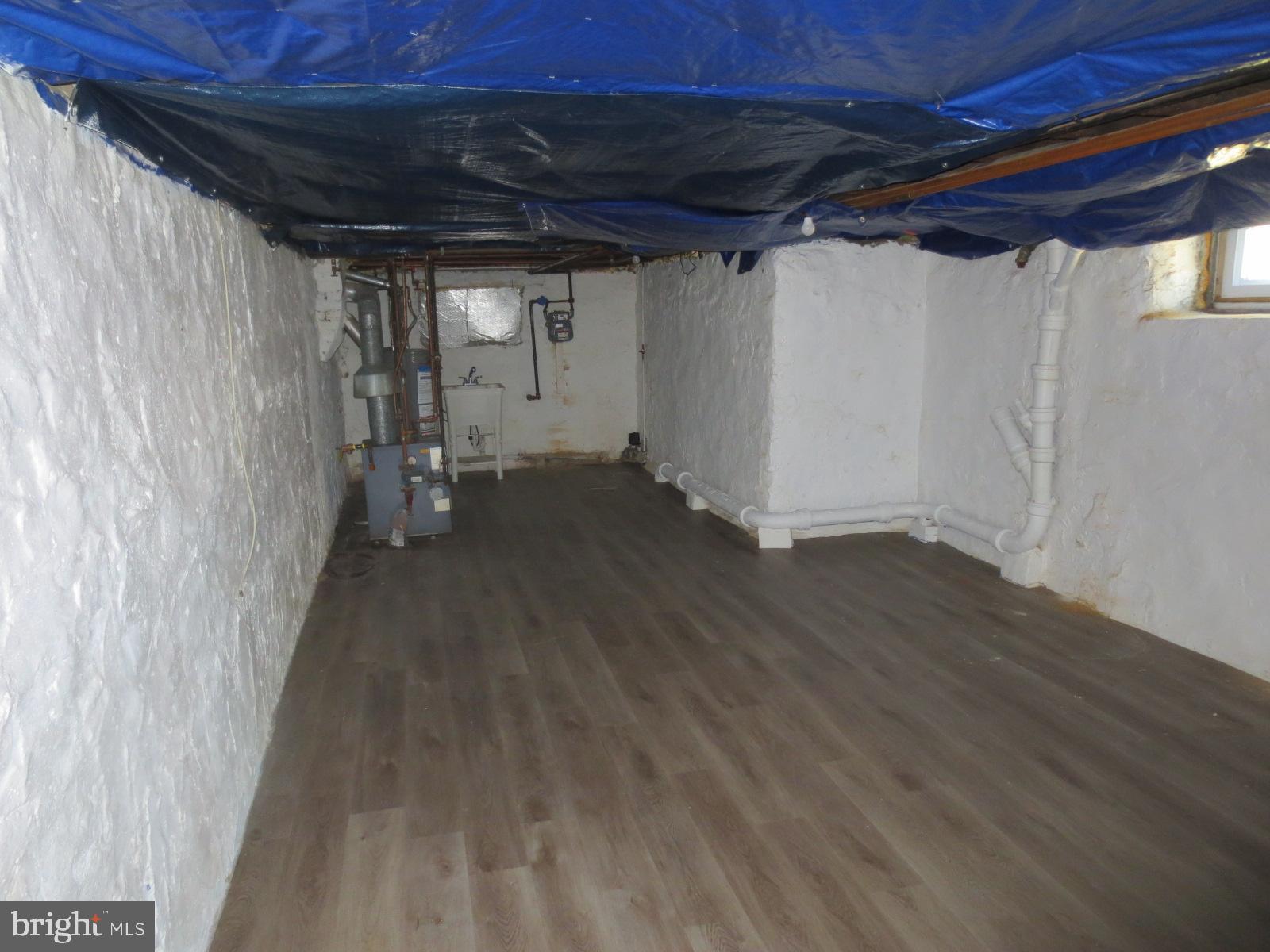 617 Benson Street Philadelphia, PA 19111 - Photo 13 of 37 a view of empty room with wooden floor