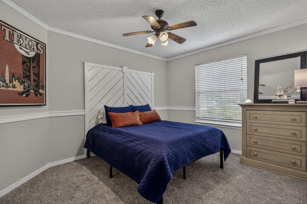 2864 Deer Ridge Drive Rockwall, TX 75032 - Photo 28 of 39 Third bedroom